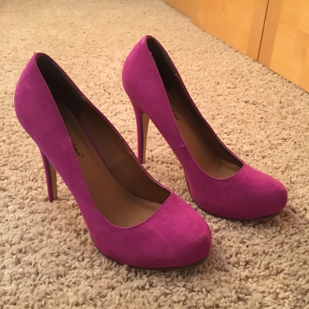 Hot pink pumps